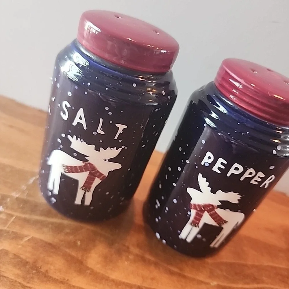 Debbie Mumm Salt and Pepper Shaker‎ Set Zak Designs Reindeers Holiday Decor Xmas